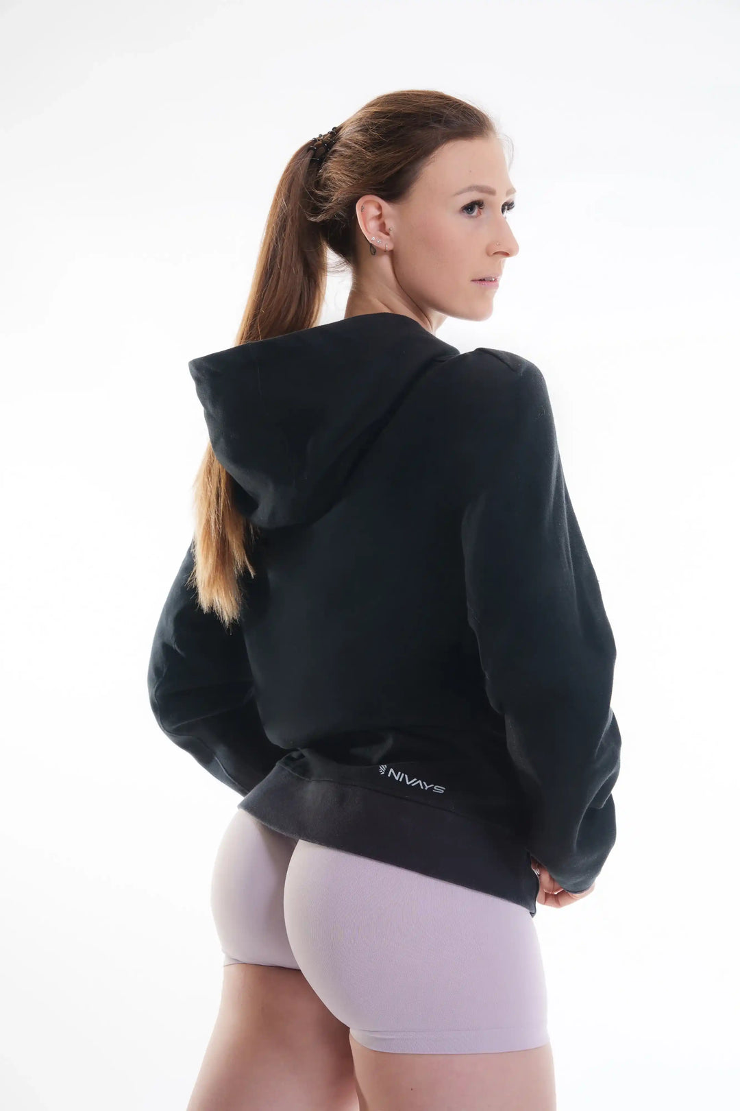 NIVɅYS Crew Hoodie relaxed fit and hood in black