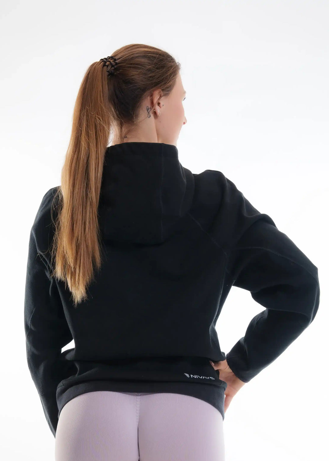 Sustainable and comfortable NIVɅYS Crew Hoodie.