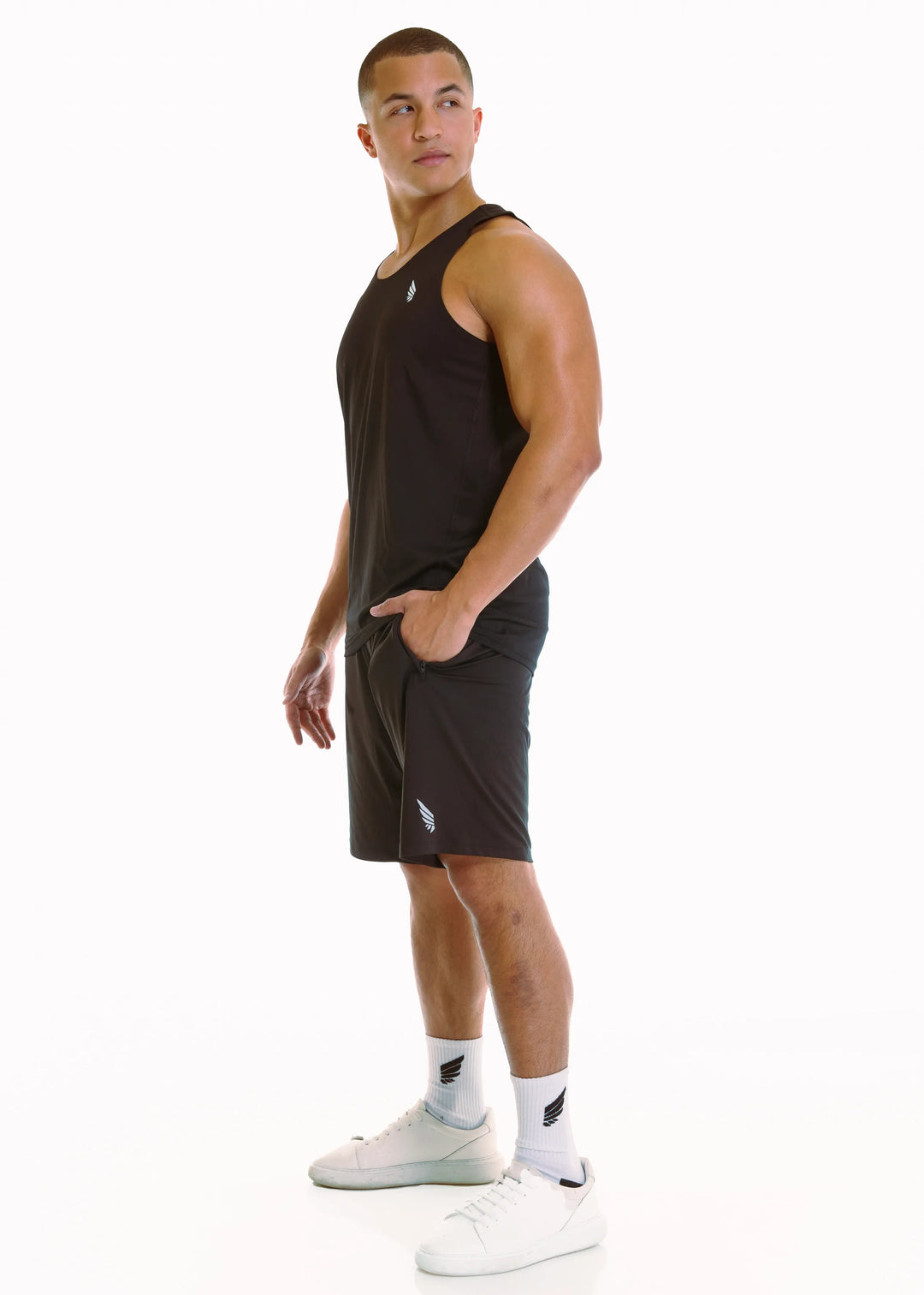 Comfortable and sustainable NIVɅYS performance tank 