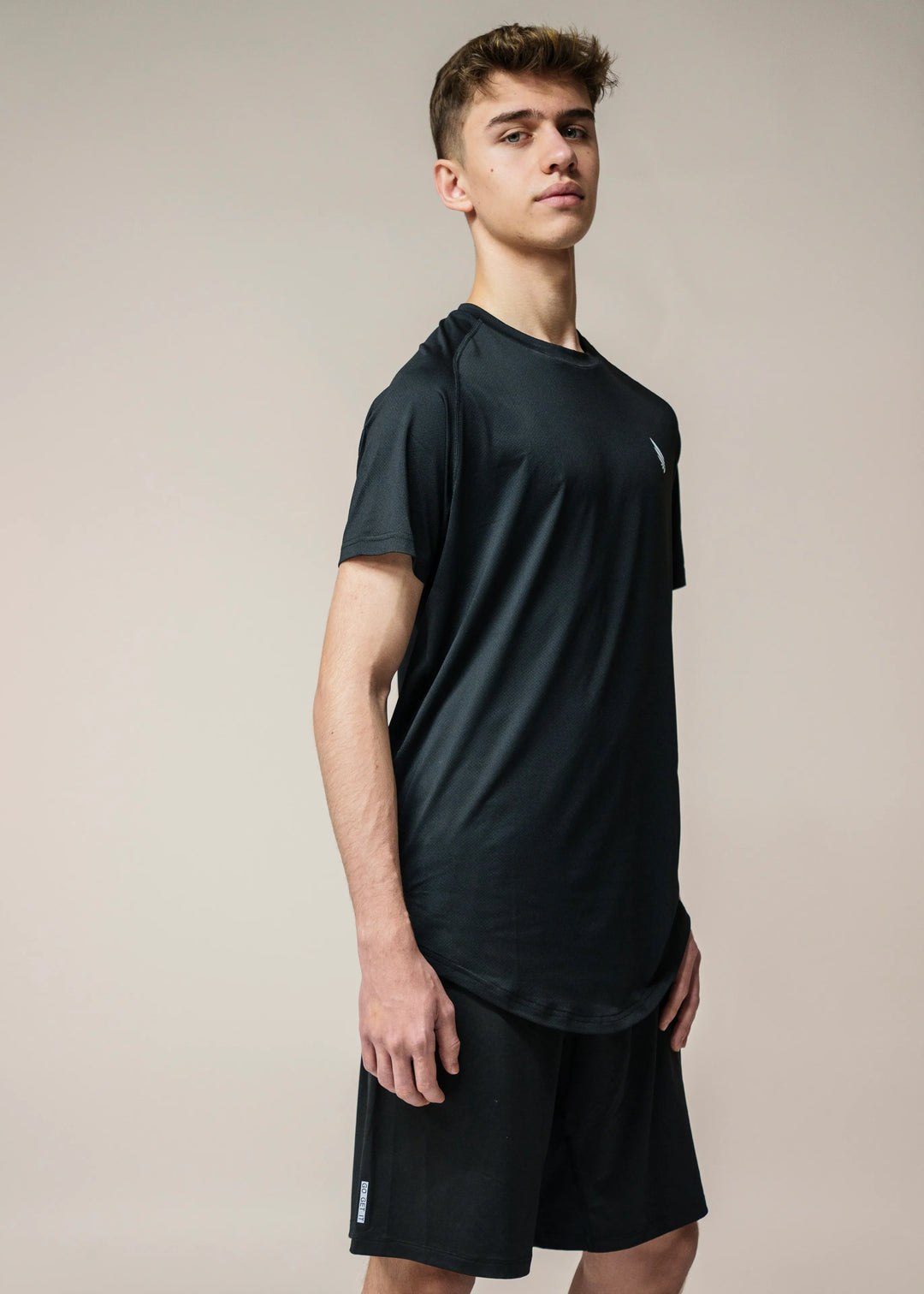 NIVɅYS sustainable activewear eco-friendly workout clothes