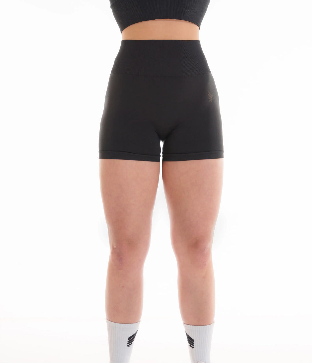 Comfortable and sustainable NIVɅYS Zeyla Seamless Booty Shorts.