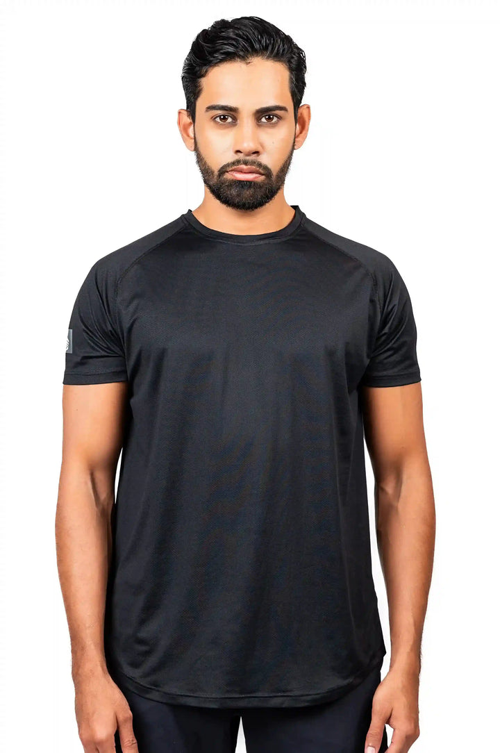 Supportive NIVɅYS sustainable activewear.