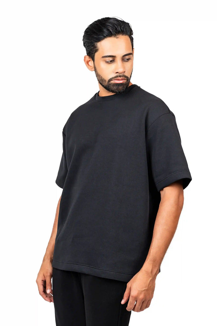 lightweight NIVɅYS recycled sportswear.

